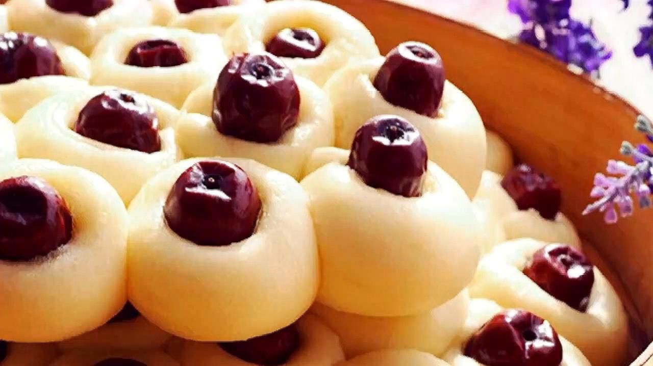 【开云电竞】欧冠-梅西传射建功皮克破门 巴萨2-1锁小组头名(图1) 开云电竞中国