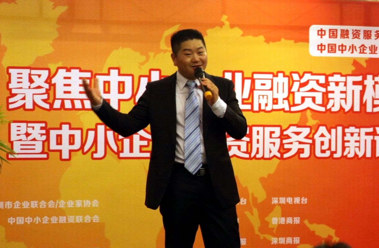 曝皇马标C罗价清洗拉莫斯!中国球队开2500万欧年薪-开云电竞中国(图2) 开云电竞中国